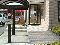 はらだ歯科医院　入口